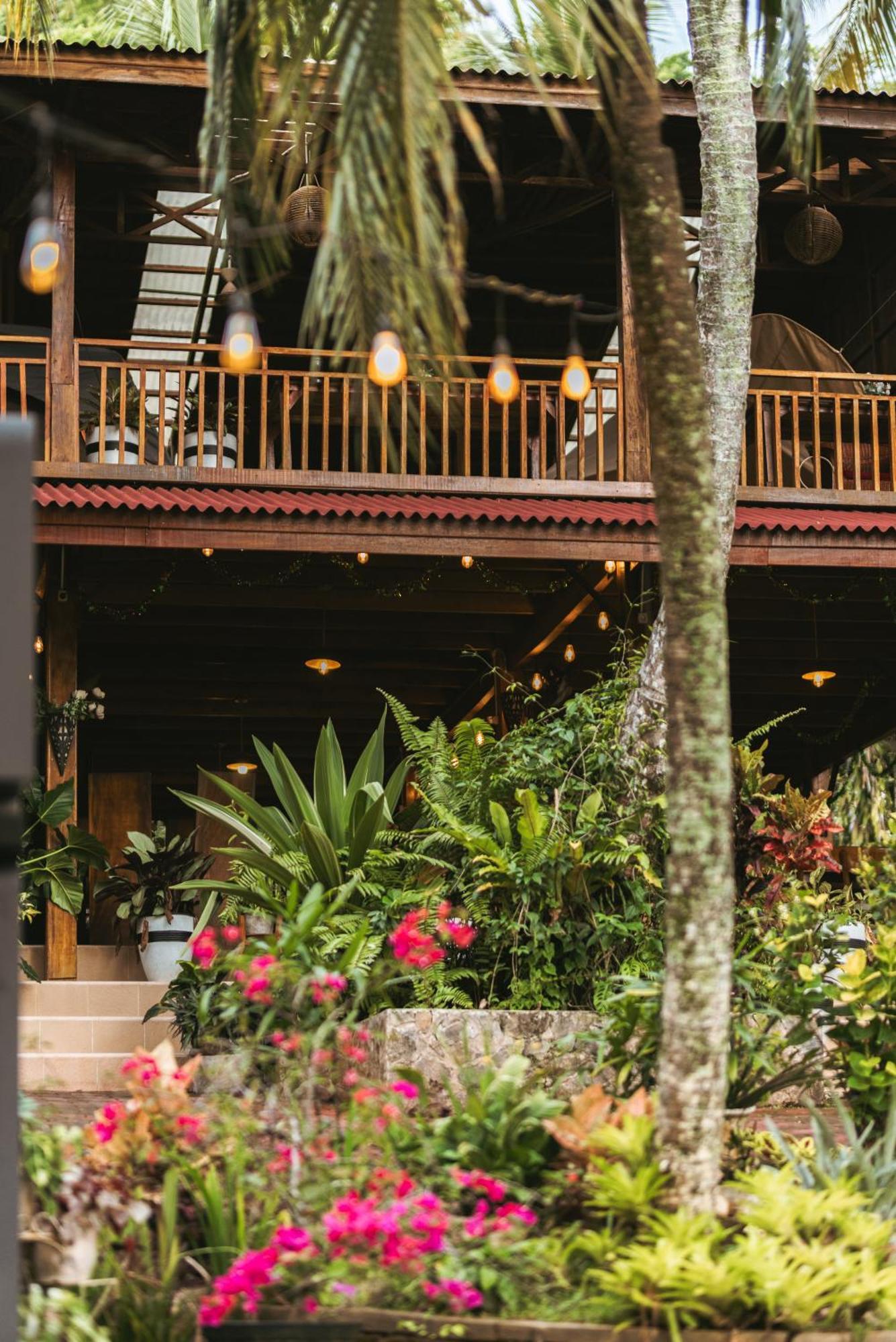 Air Manis Hillside Villa Cafe & Resto Padang  Ngoại thất bức ảnh