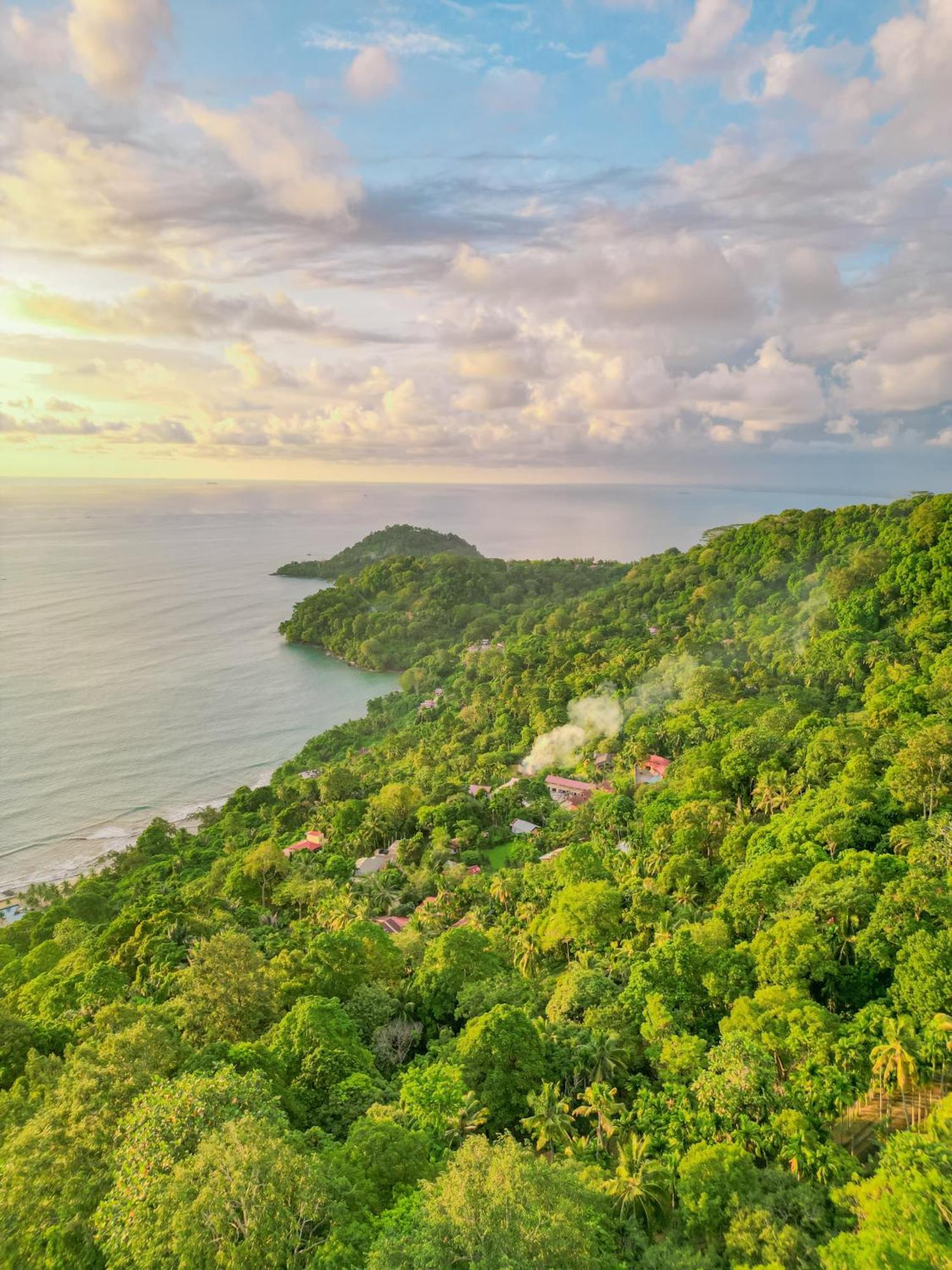 Air Manis Hillside Villa Cafe & Resto Padang  Ngoại thất bức ảnh