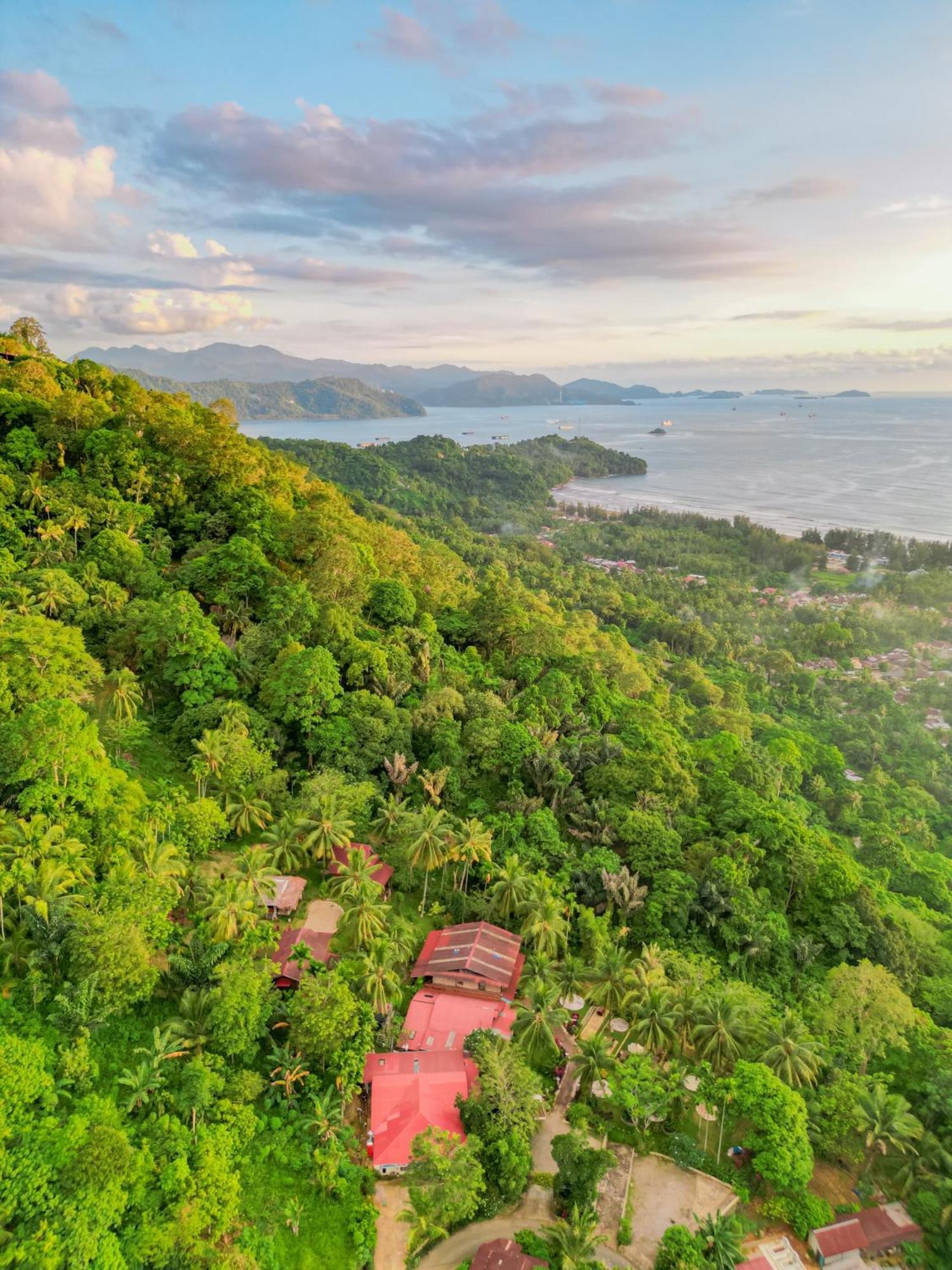 Air Manis Hillside Villa Cafe & Resto Padang  Ngoại thất bức ảnh